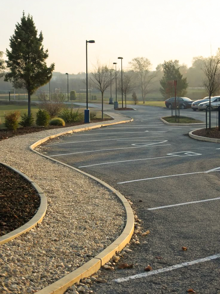 Ample of parking